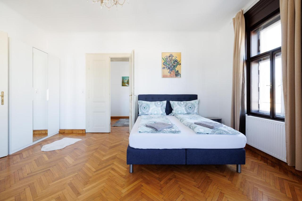 - Private Sauna Apartment