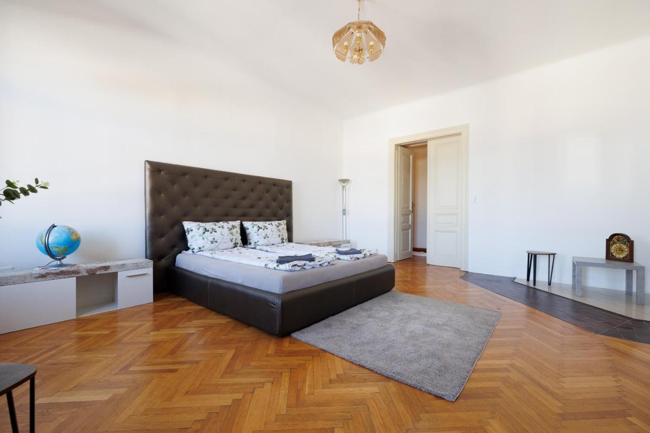 - Private Sauna Apartment Wien